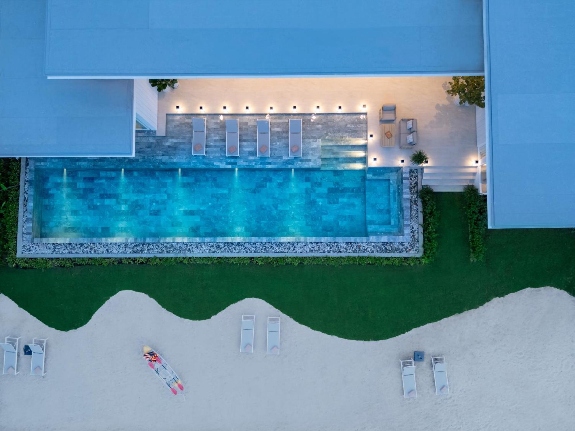 Villa Amann Phuket Extérieur photo